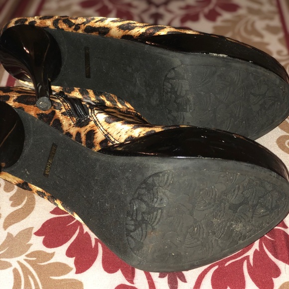 Cheetah Print size 8 - Picture 3 of 5